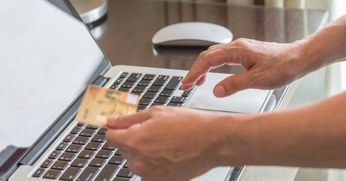 Khi nào không nên dùng thẻ tín dụng để thanh toán?